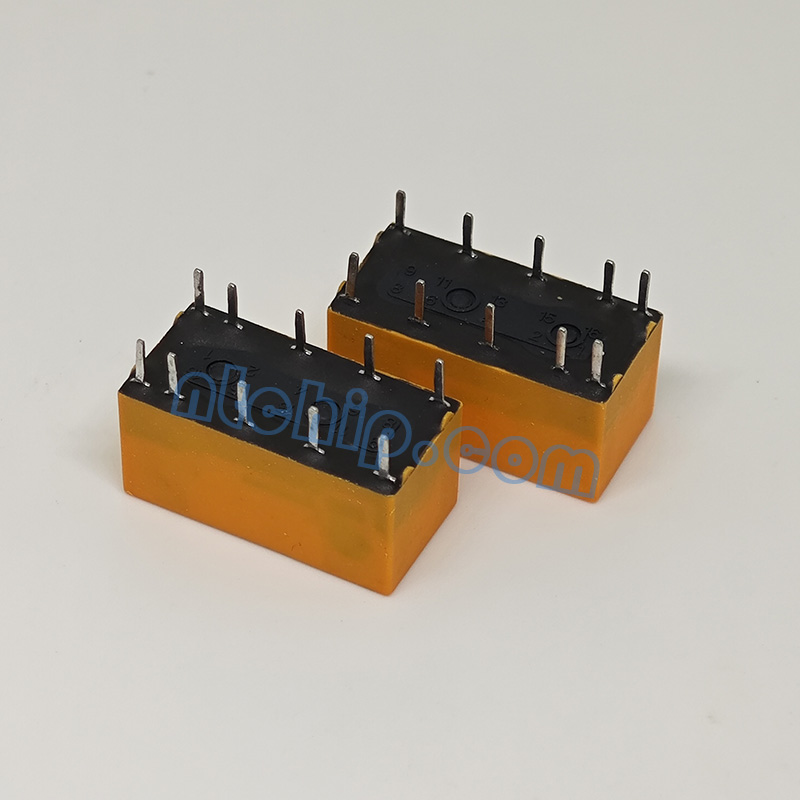 DS2E-ML2-DC24V back and pins